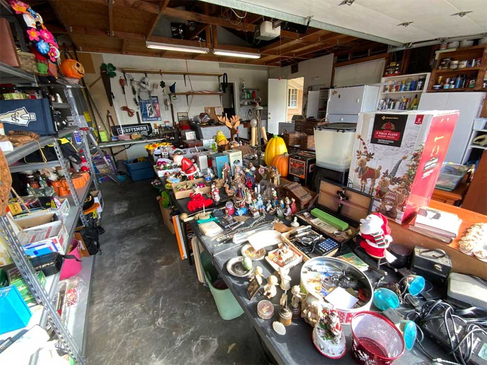 Estate Sale - Lakewood, CA February 27th - March 1st 2025