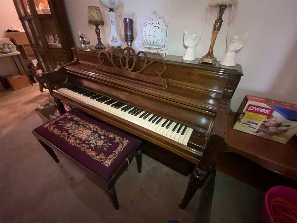Estate Sale - Whittier, CA April 24th - April 27th 2025