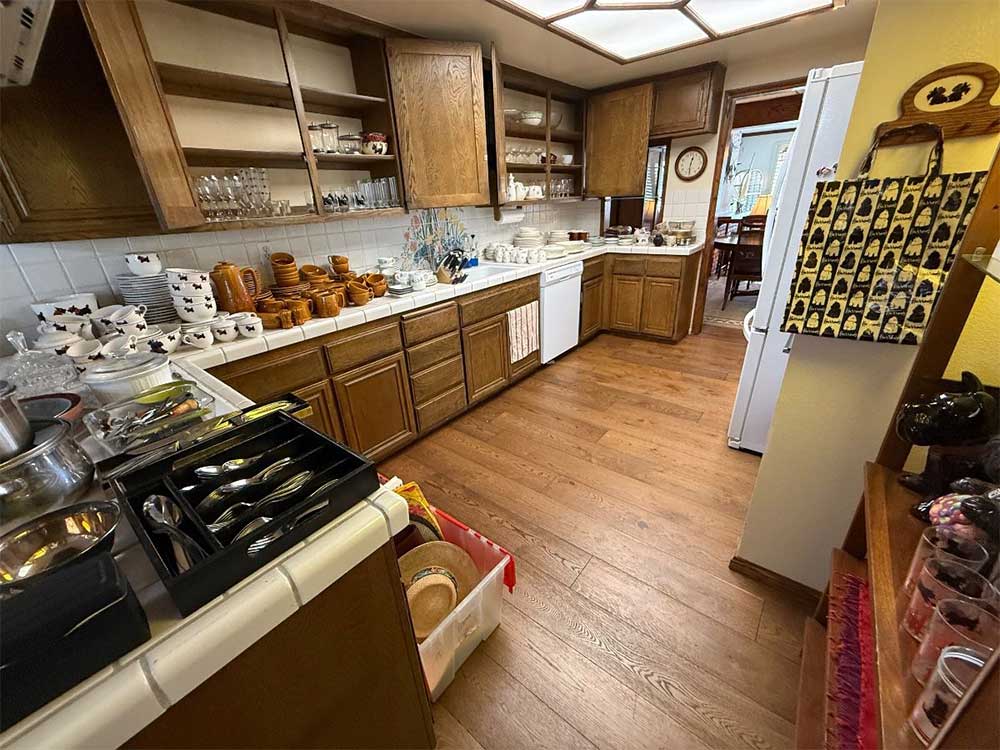 Estate Sale - Huntington Beach, CA April 24th - April 25th 2026
